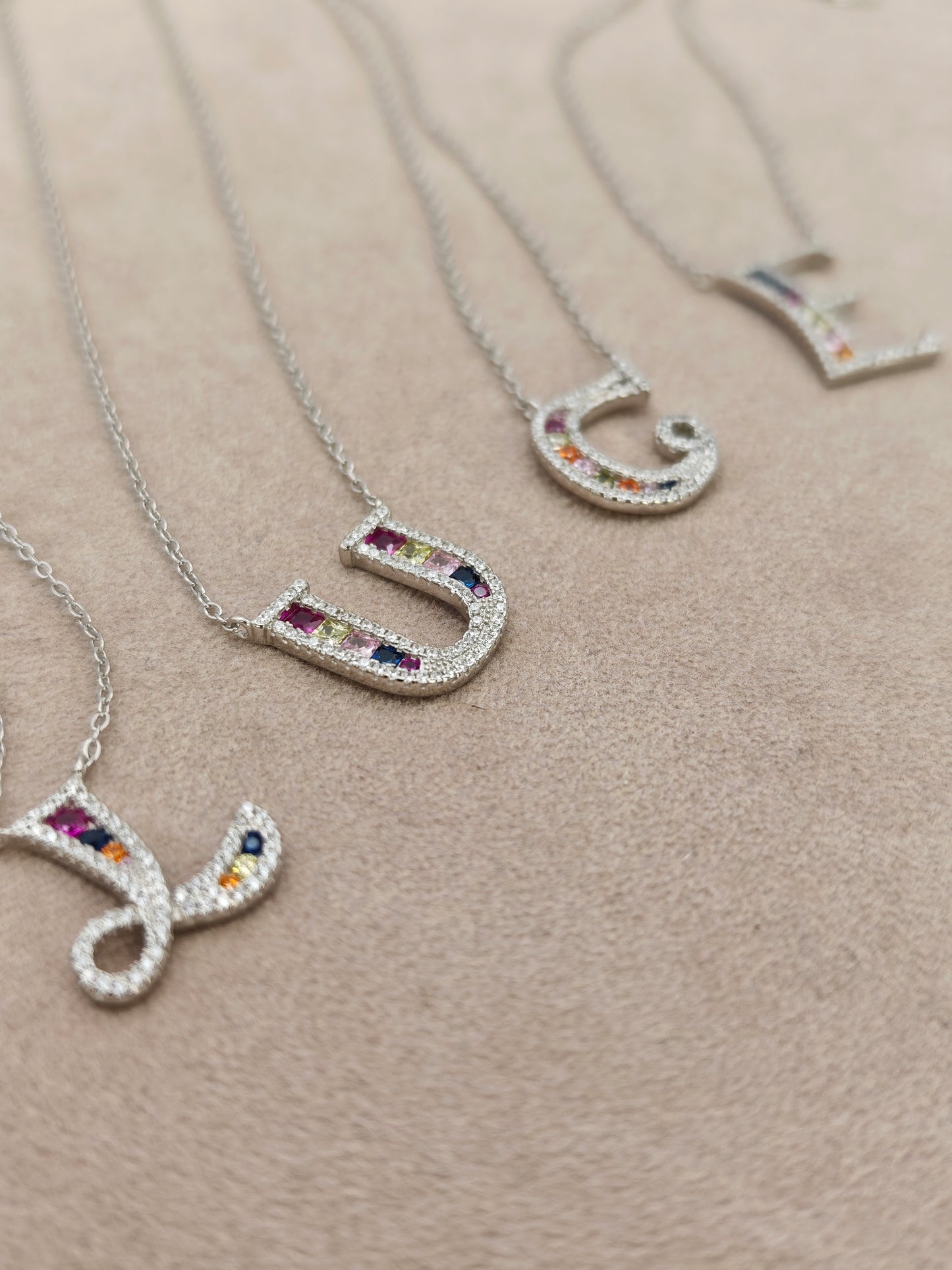 Collana NOMÉLYS