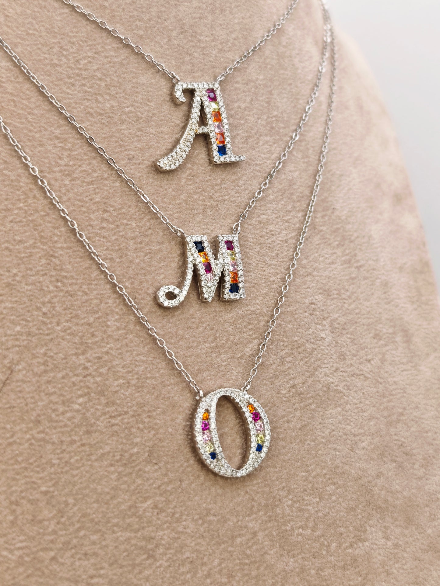Collana NOMÉLYS