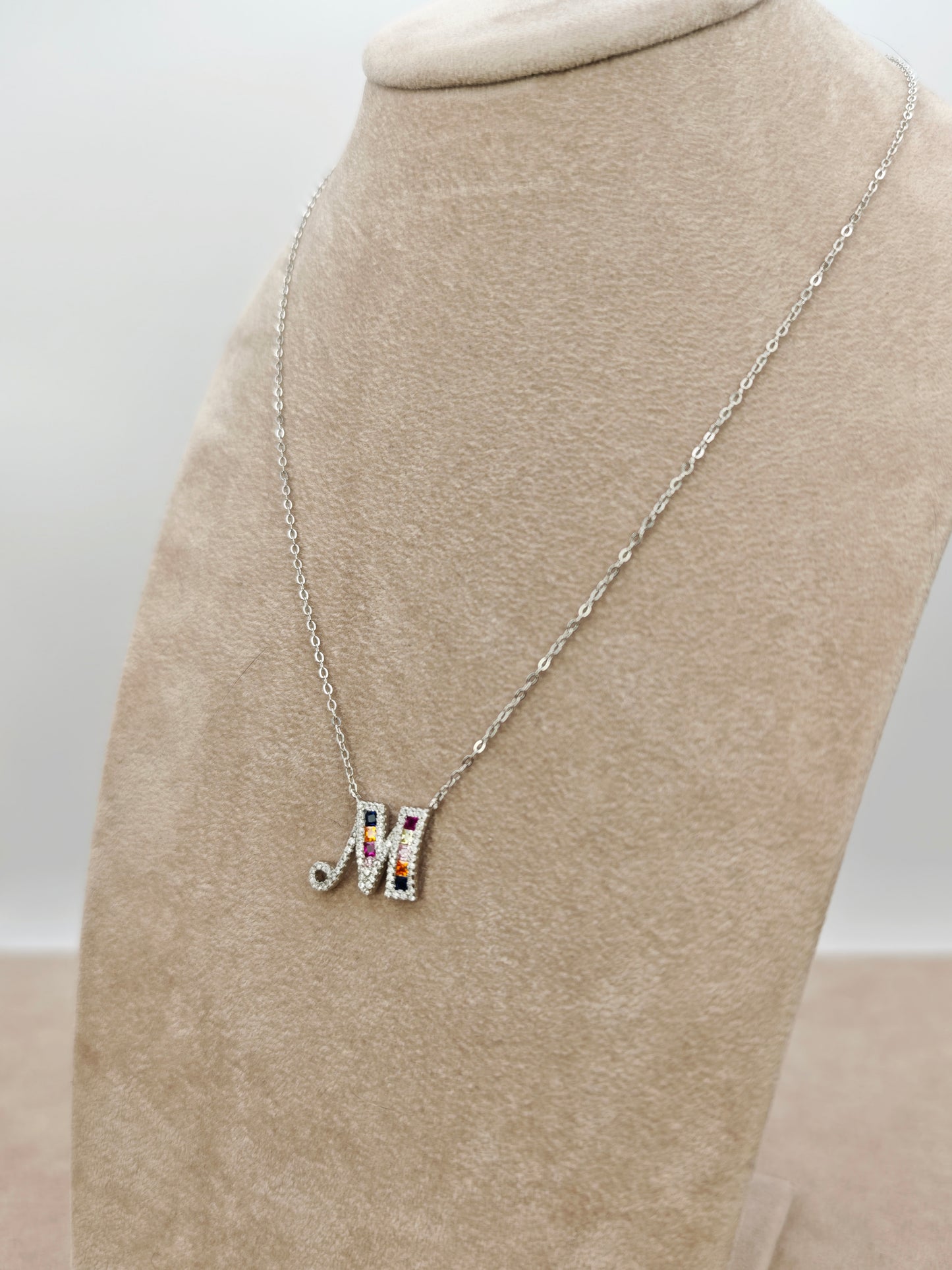 Collana NOMÉLYS